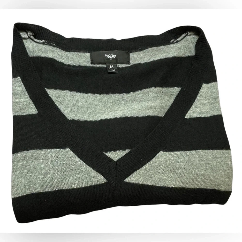 Mossimo Sweater Pullover - Picture 6 of 8